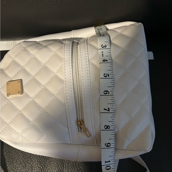 Small Backpack - Picture 4 of 4